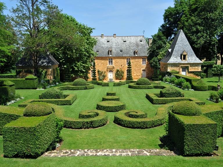 Eyrignac Manor house and Gardens